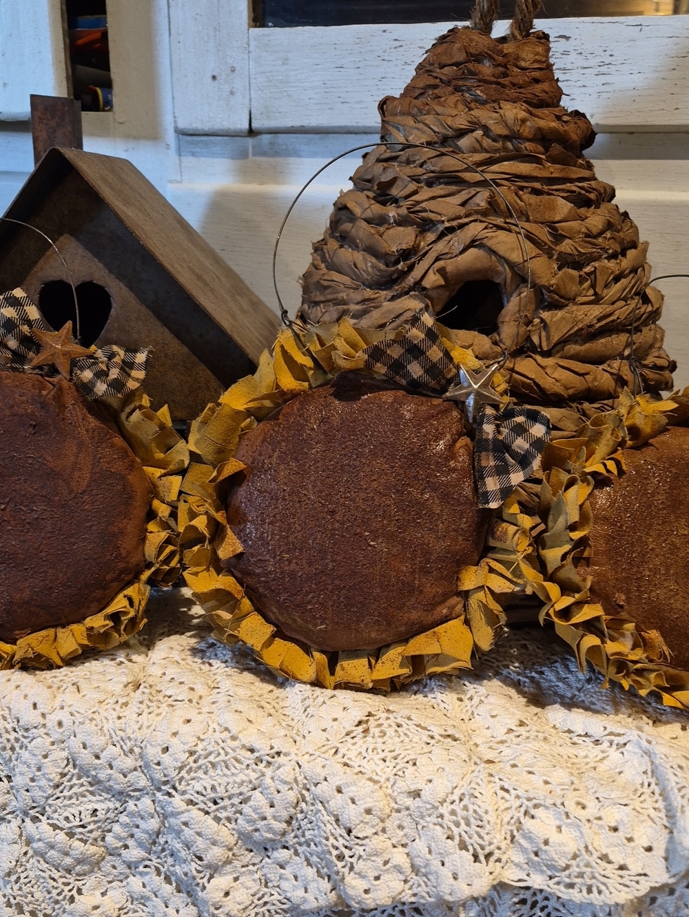 Primitive Flowers - Picture 2 of 6